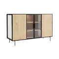 Moderne glazen kast met houten elementen en metalen accenten**